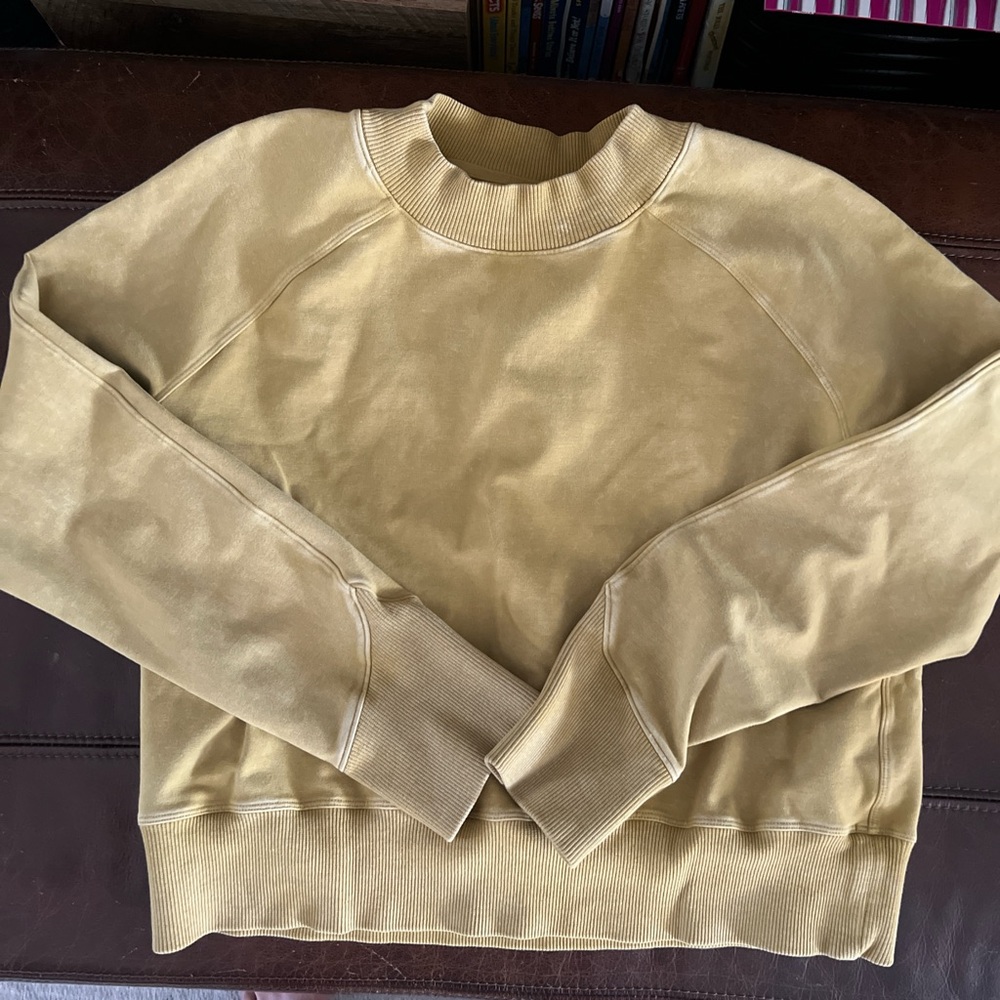 Yellow gold Lululemon Crewneck Sweatshirt size 6